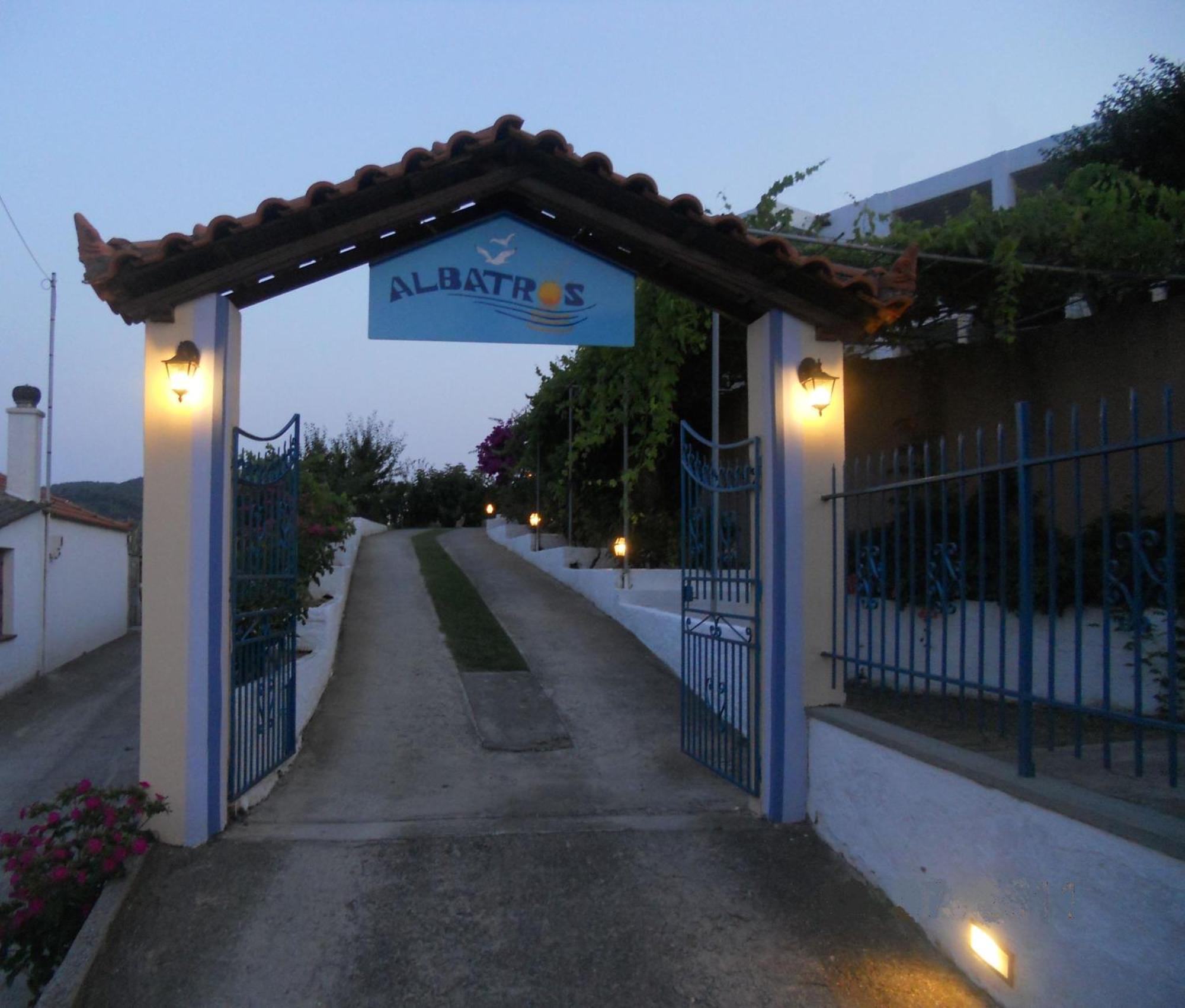 Hotel Albatros Skopelos Exterior foto